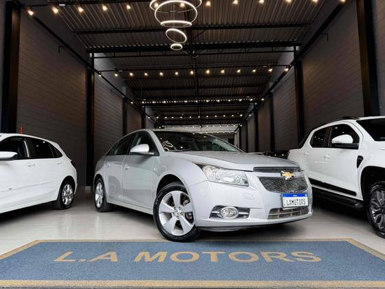 CHEVROLET CRUZE 1.8 LT 16V FLEX 4P AUTOMÁTICO CHEVROLET CRUZE 1.8 LT 16V FLEX 4P AUTOMÁTICO